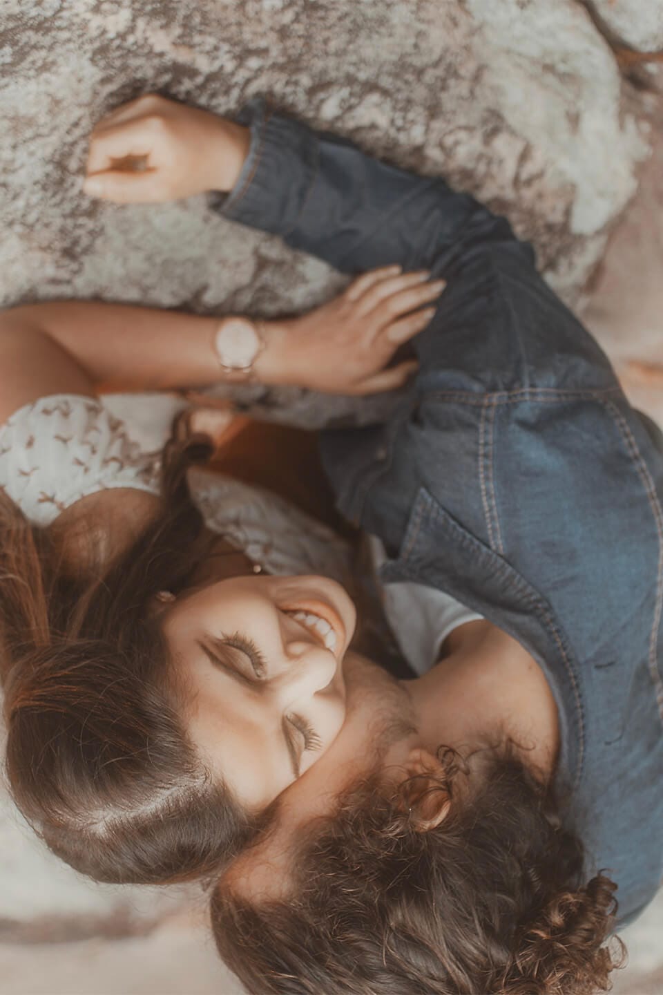 impares-retrato-de-casais-fotografia-de-casal-fotografia-balneario-camboriu-casamento-na-praia-73_0022_Bianca_e_isais-11